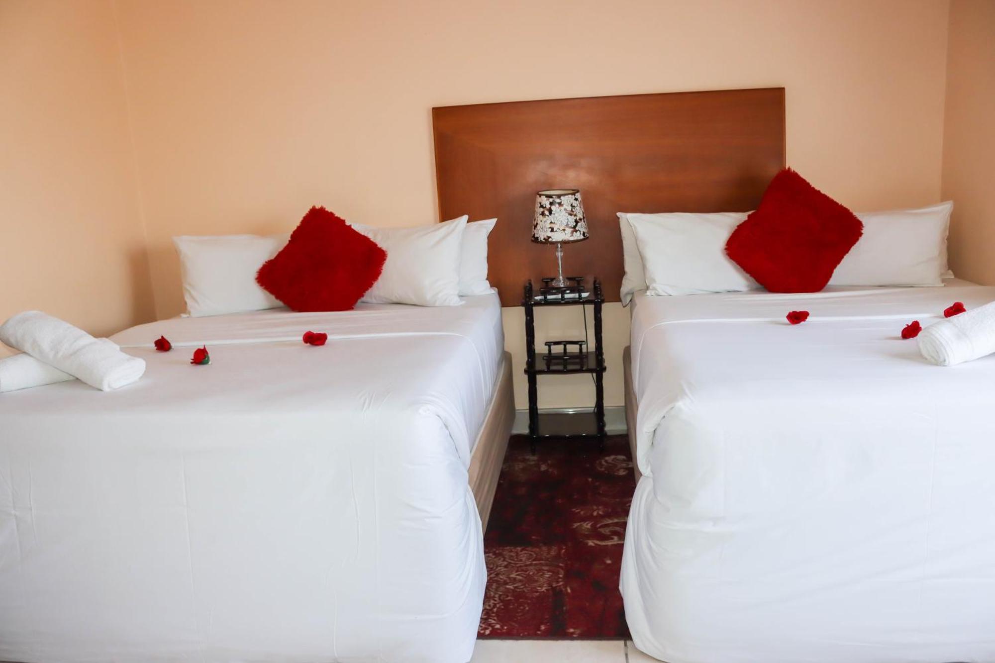 Hotel Meet Mekaar -